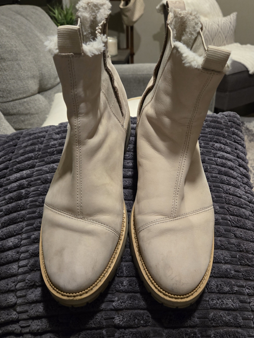 Toms Cream Shearling-Trim Chelsea Boots